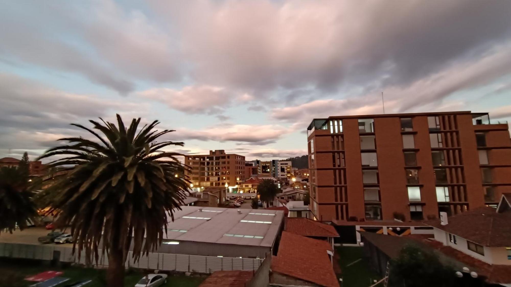 Dpto. San Andres, La Mejor Vista Y Ubicacion 公寓 Cuenca